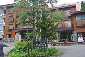 DSC_4313上高地温泉ホテル全景.jpg